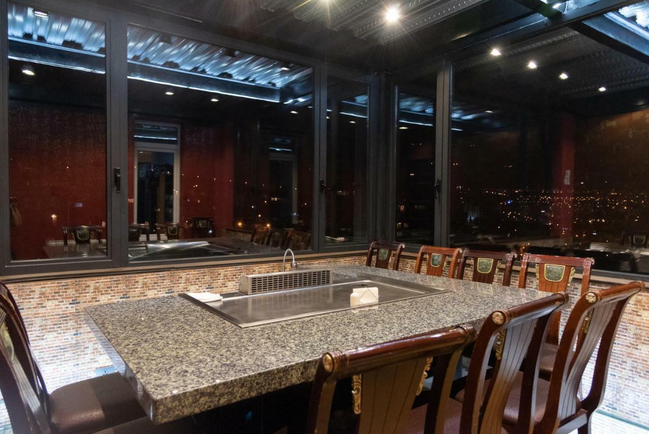 Top Boutique Hotel（首席精品酒店） Tbilisi Exterior foto